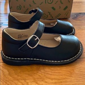 NWT L'Amour Girls Classic Matte Leather Mary Janes